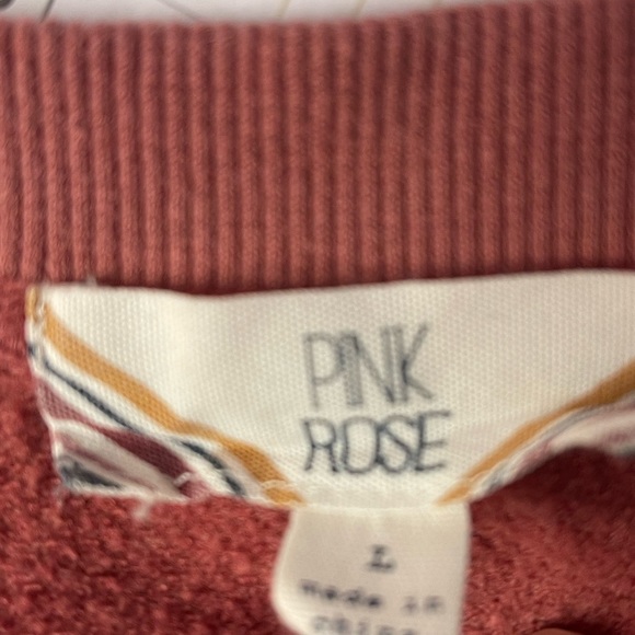 🌸 cozy cropped sweatshirt 🌸 - Picture 4 of 4